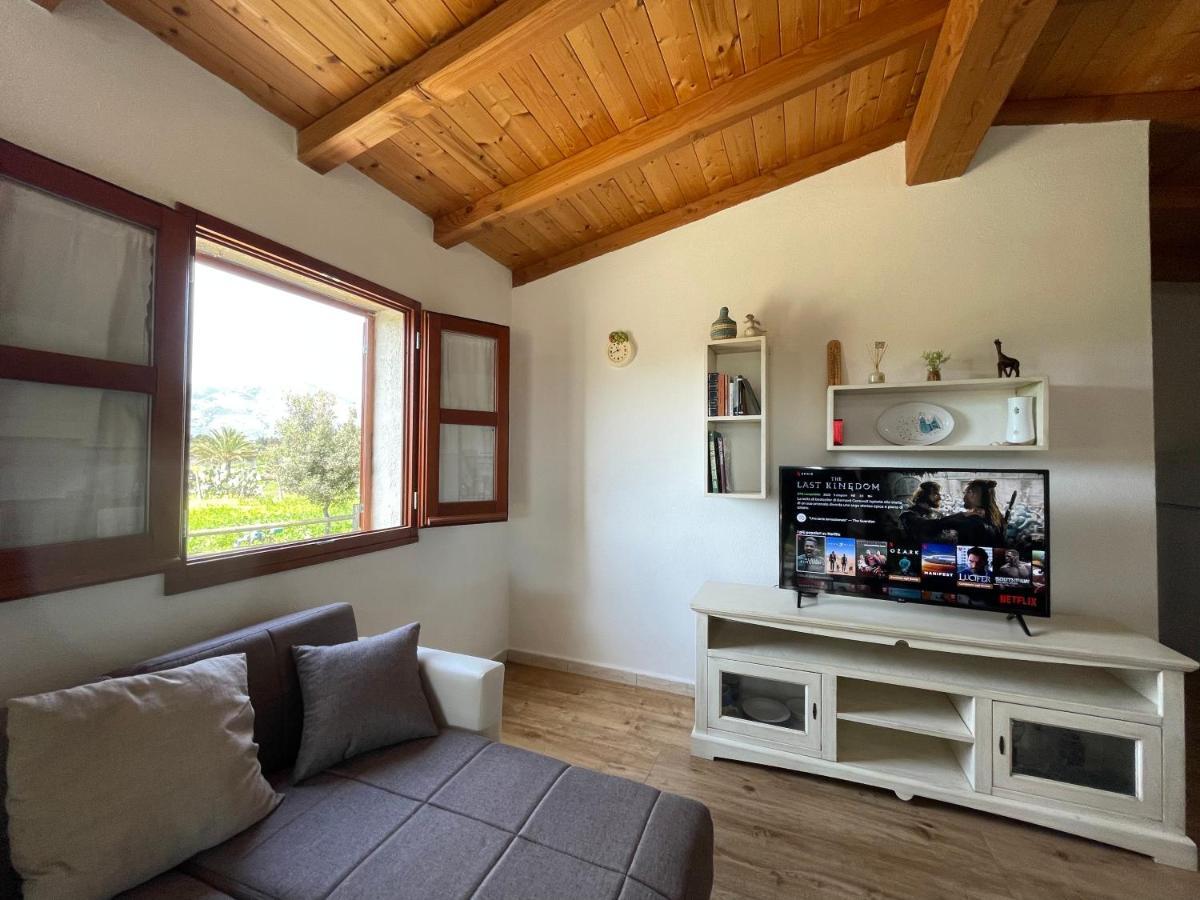 Casa Vacanze Sisuledda 오로세 외부 사진